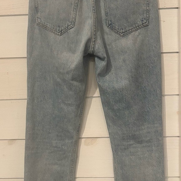 Agolde Riley High Rise Straight cropped .
Distressed Blue Jeans in size 24 W - Picture 5 of 10
